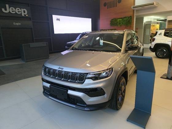 JEEP COMPASS 1.3 T270 TURBO FLEX LONGITUDE AT6 JEEP COMPASS 1.3 T270 TURBO FLEX LONGITUDE AT6